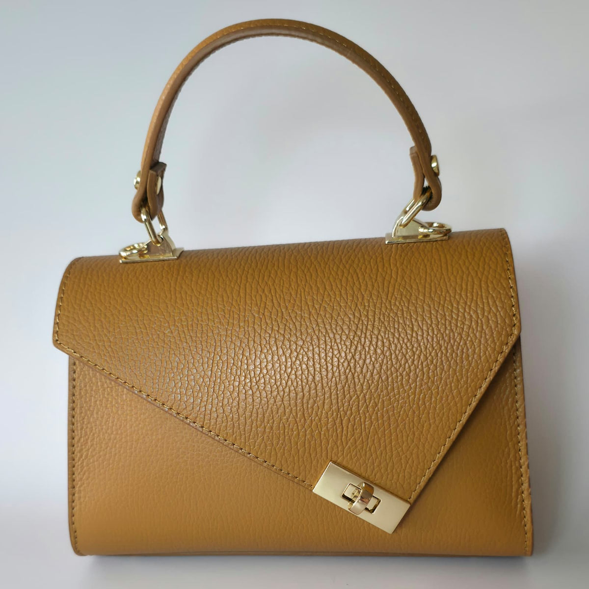Jacobsz Atelier · The Italian Leather Bag · Wit | Beige | Poederroze | Leer | Groen | Fuchsia | Rood | Taupe | Zwart